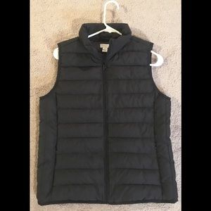 NWT Women’s J Crew Puffer Vest Size M